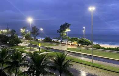 Imagem: O apartamento possui 2 Dormitórios, 1 Banheiro, 2 Vagas na