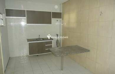 Imagem: O apartamento possui 1 Dormitório, 1 Banheiro, 38m² de Área