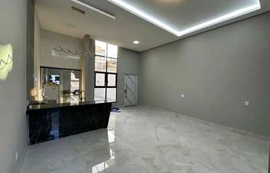 Imagem 16: Casa baixa com piscina a venda no bairro de Lourdes - Governador Valadares - MG