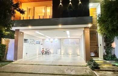 Imagem: A casa em condomínio possui 4 Dormitórios, 5 Banheiros, 3