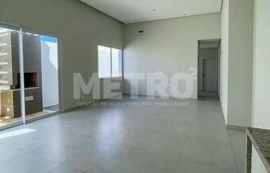 Imagem: A casa em condomínio possui 1 Dormitório, 2 Banheiros, 200m²