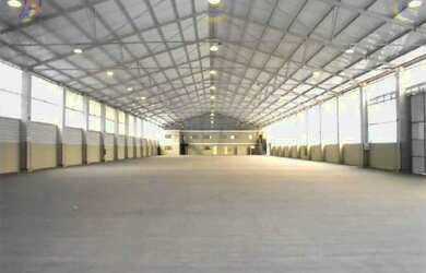 Imagem: O depósito possui 5 Vagas na garagem, 4.410m² de Área, Imóvel