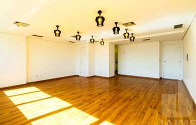 Imagem 3: Excelente sala comercial com copa, 2 banheiros e 2 vagas - Higienópolis