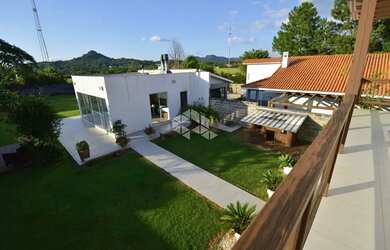 Imagem 2: Casa a venda. Churrasqueira, Ar-condicionado, 305-0m² de Áreae2 Vagas...