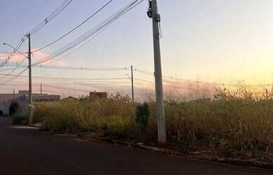 Imagem 2: Esquina em Serrana. 218m² de Área