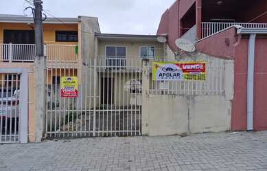 Imagem: A casa possui 2 Dormitórios, 1 Banheiro, 1 Vaga na garagem