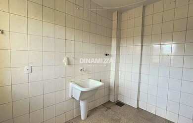 Imagem 7: Apartamento com 3 quartos, suíte com closet e banheira em condomínio...