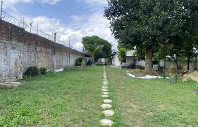 Imagem 2: Área para venda com 4 casas em Centro - Ananindeua - PA