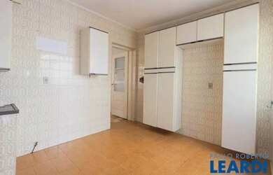 Imagem 9: SOBRADO - POMPÉIA - SP. Varanda, Área de serviço, 180m² de Áreae3...