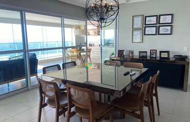 Imagem: O apartamento possui 4 Dormitórios, 5 Banheiros, 5 Vagas na