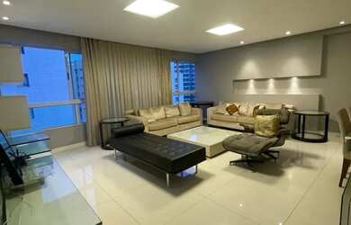 Imagem: O apartamento possui 2 Dormitórios, 4 Banheiros, 2 Vagas na