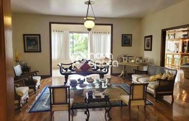 Imagem: O apartamento possui 4 Dormitórios, 5 Banheiros, 2 Vagas na