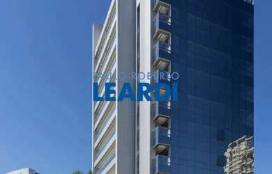 Imagem: O depósito possui 5 Vagas na garagem e 494m² de Área e está