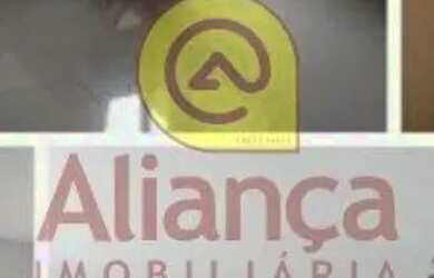 Imagem: A casa possui 3 Dormitórios, 5 Banheiros, 2 Vagas na garagem