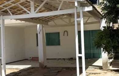 Imagem: A casa em condomínio possui 4 Dormitórios, 3 Banheiros, 2