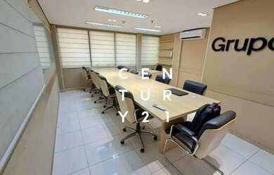 Imagem: O depósito possui 2 Vagas na garagem, 103m² de Área e está