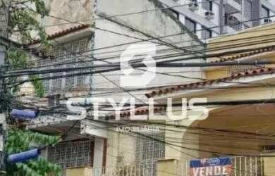 Imagem: A casa possui 4 Dormitórios, 5 Banheiros, 1 Vaga na garagem