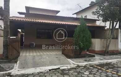 Imagem: A casa em condomínio possui 3 Dormitórios, 2 Banheiros, 2