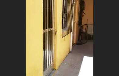 Imagem: A casa possui 2 Dormitórios, 2 Banheiros e 60m² de Área e