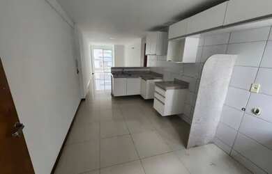 Imagem: O apartamento possui 2 Dormitórios, 2 Banheiros, 2 Vagas na