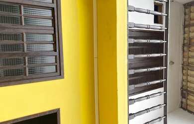 Imagem: A casa em condomínio possui 3 Dormitórios, 2 Banheiros e 95m²