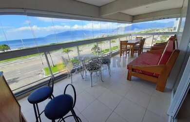 Imagem: O apartamento possui 3 Dormitórios, 1 Banheiro, 2 Vagas na