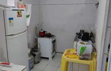 Imagem: A casa possui 1 Dormitório, 1 Banheiro e está localizado