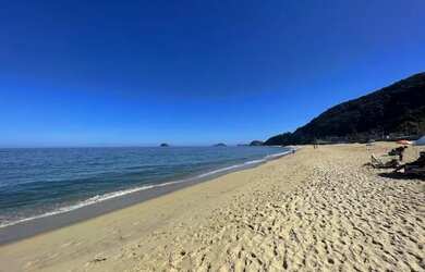 Imagem: A casa em condomínio possui 4 Dormitórios, 4 Banheiros, 2