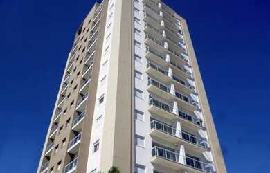 Imagem: O apartamento possui 2 Dormitórios, 1 Banheiro, 2 Vagas na