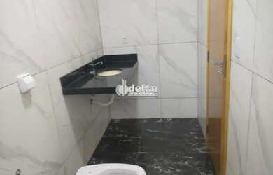 Imagem 12: Casa no condomínio Terras Alpha disponível para venda em Uberlândia...