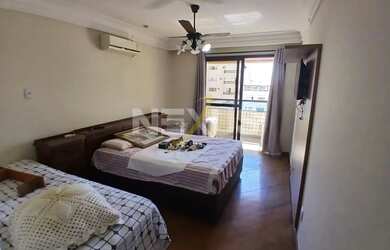 Imagem: O apartamento possui 4 Dormitórios, 4 Banheiros, 2 Vagas na