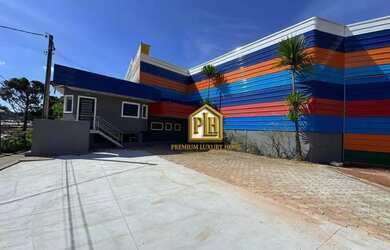 Imagem: O depósito possui 5 Vagas na garagem, 2.003m² de Área e