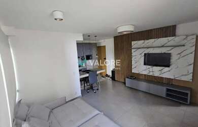 Imagem: O apartamento possui 1 Dormitório, 1 Banheiro, 2 Vagas na garagem