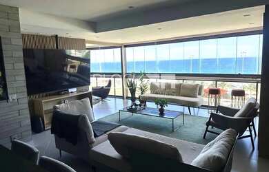 Imagem: O studio possui 2 Dormitórios, 2 Banheiros, 1 Vaga na garagem