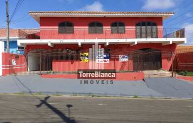 Imagem: A casa em condomínio possui 4 Dormitórios, 2 Banheiros, 202m²