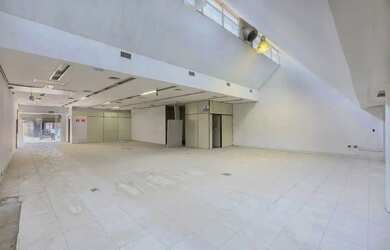 Imagem: O depósito possui 523m² de Área e está localizado em Centro