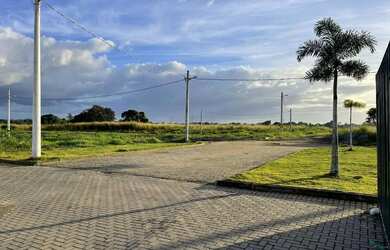 Imagem: O terreno e está localizado em Santa Cruz, Rio de Janeiro à