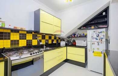 Imagem 7: Sobrado 184m² com 3 dormitórios, 1 suíte, vaga para 4 carros, condomínio...