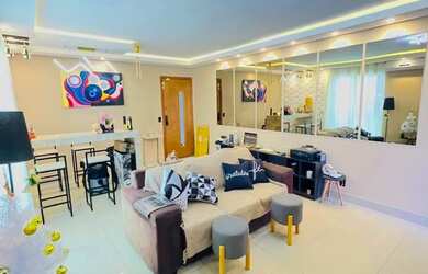 Imagem: O apartamento possui 2 Dormitórios, 2 Banheiros, 2 Vagas na