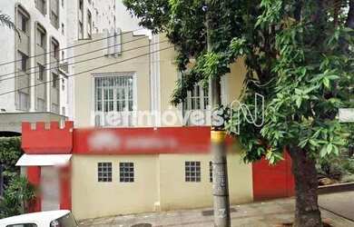 Imagem: O depósito possui 5 Vagas na garagem, 302m² de Área e está