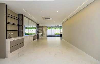 Imagem 3: Deslumbrante casa em condomínio no Santa Cândida