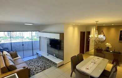 Imagem: O apartamento possui 4 Dormitórios, 5 Banheiros, 1 Vaga na