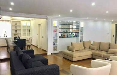 Imagem: O apartamento possui 4 Dormitórios, 4 Banheiros, 3 Vagas na