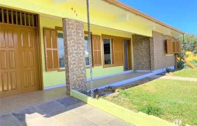 Imagem: Casa/Sobrado 3 Dormitórios - Bairro Centro na praia do Imbé