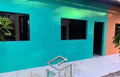 Imagem: A casa possui 2 Dormitórios, 1 Banheiro, 1 Vaga na garagem