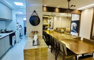 Imagem: O apartamento possui 3 Dormitórios, 3 Banheiros, 2 Vagas na