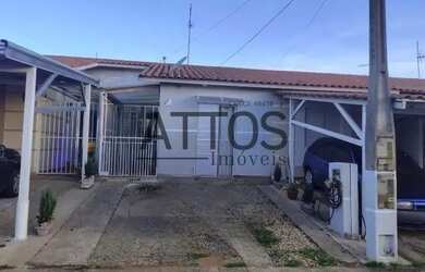 Imagem: A casa em condomínio possui 3 Dormitórios, 2 Banheiros, 90m²