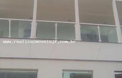 Imagem: A casa possui 4 Dormitórios, 3 Banheiros, 2 Vagas na garagem