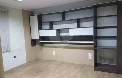 Imagem: O depósito possui 289m² de Área e está localizado em Sé