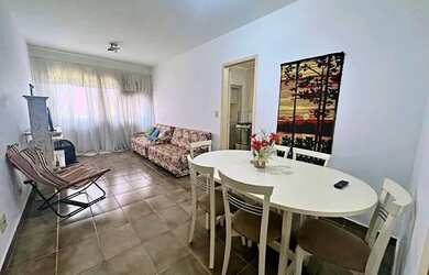 Imagem: O apartamento possui 1 Dormitório, 2 Banheiros, 1 Vaga na garagem